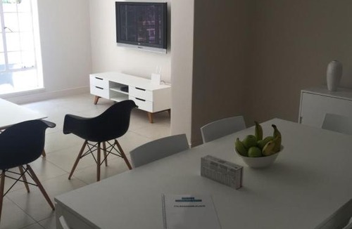 Sandown Apartment | Sandton Place