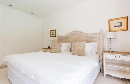 Sandown House | Sandton Stay Casa Rosa