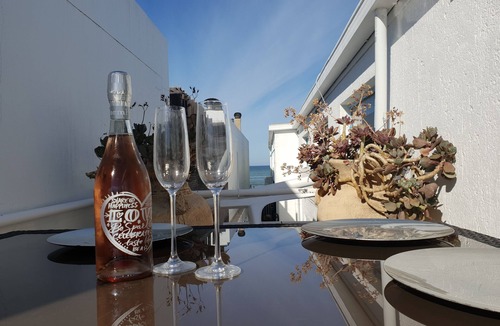 Gordons Bay Central Apartment | SANDY TOES - IMPRESSIVE SUNSETS