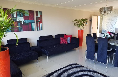 Redhill Apartment | Santiago Bay