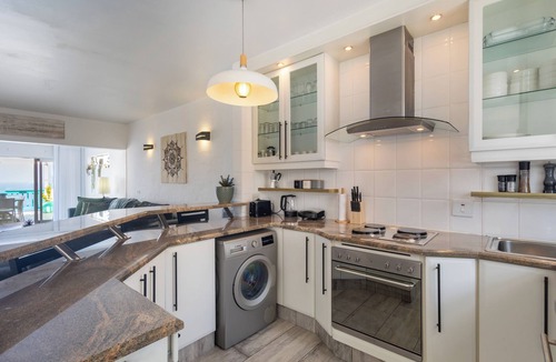 Shaka's Rock Apartment | Santorini Ballito | 180º Sea Views, Braai and Pool