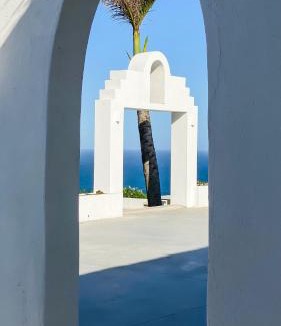 Amanzimtoti House | Santorini Guesthouse