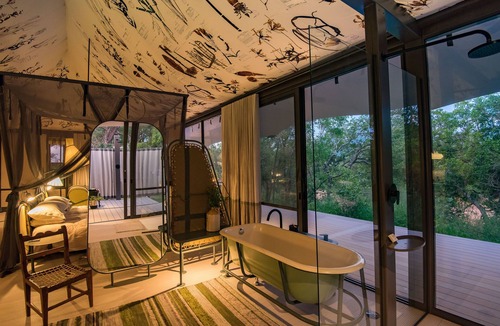 Thorny Bush Game Reserve Cabin | Saseka Tented Camp