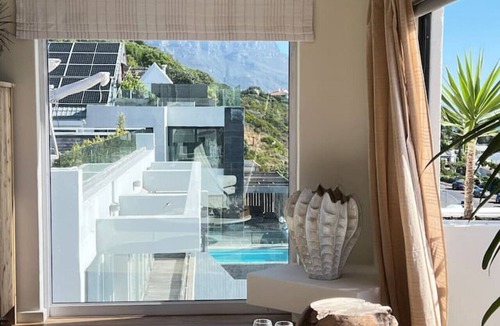 Clifton Apartment | Scenic Serenity in Clifton - Number 6306
