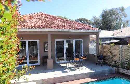 Claremont House | Scenic two bedroom house with splash pool