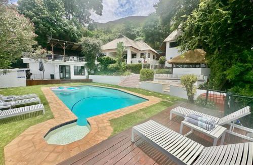 Kosmos House | ScenicViews@103