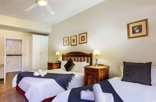 Pretoria House | Schoongezich Guesthouse