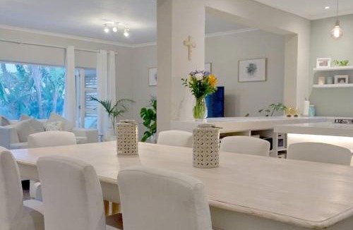 Melkbosstrand House | Sea Breeze Beach Home in Melkbosstrand, Cape Town