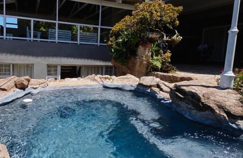 Kenton on Sea Apartment | Sea La Vie, Amblewood Guesthouse