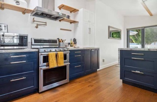 Westside Santa Cruz House | Sea La Vie