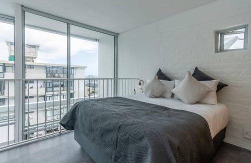 Sea Point Apartment | Sea Point Sunset Views Stylish Escape