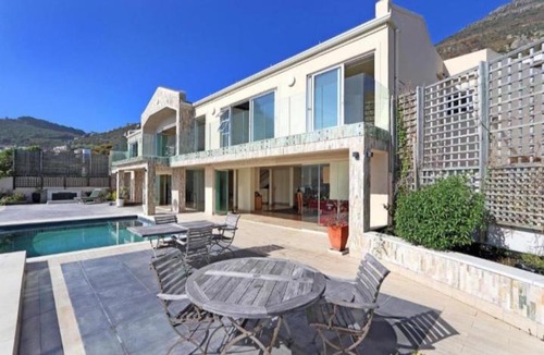 Zinkwazi Beach Villa | Sea Side Haven
