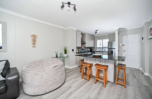 Cape Town Apartment | Sea Spray A204, Blouberg by HMH