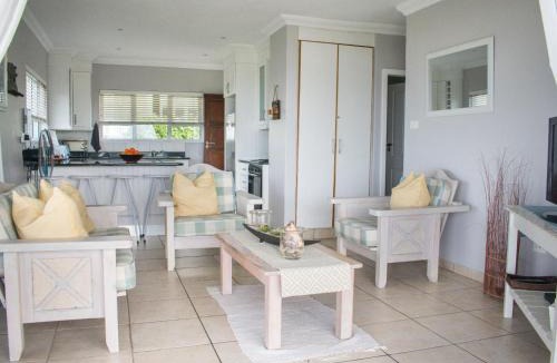 Melville Apartment | Sea View Apartment # 3 Mtwalume, Banana Beach