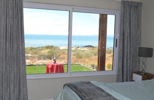 St. Helena Bay House | Sea Views Beach Cottage