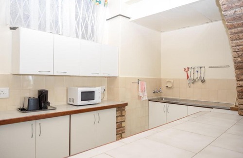 Margate Beach Apartment | Seabrook 001 - Margate RSA