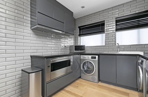 Bantry Bay Apartment | Seacliffe 502 - Two Bedroom Apartment, Sleeps 4