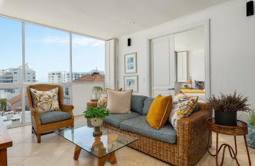 Bantry Bay Apartment | Seacliffe 506