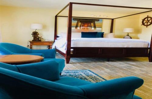 Little River Hotel | Seafoam Lodge