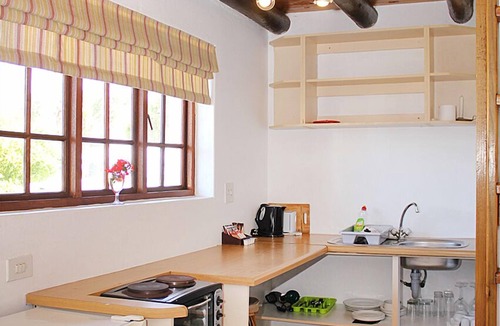 Cape Saint Francis Hostel | Seals Backpackers