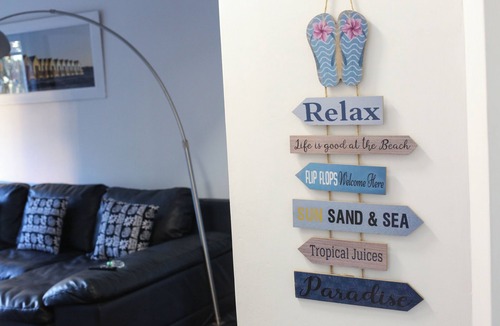 Three Anchor Bay Apartment | SEAPOINT renovated 3 bedroom Condo with high speed WiFi, AC, secure free parking
