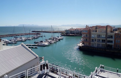 Gordon's Bay Apartment | Seaside Apartment in Gordon's Bay
