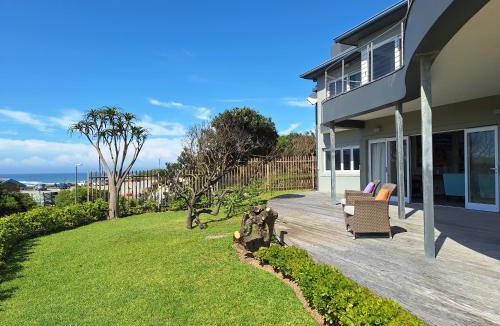 Port Alfred House | Seaside Beach House with Pool & Invertor