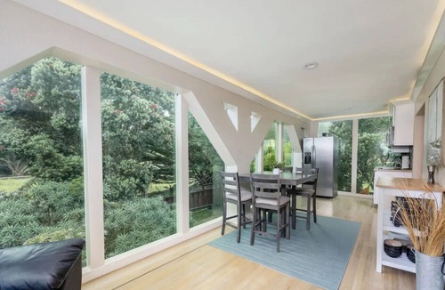 El Granada House | Seaside Escape: 1 block to Beach, Private Hot Tub, Fire Pit & BBQ
