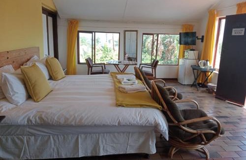 Salt Rock Bed & Breakfast | Seaside Lodge B&B