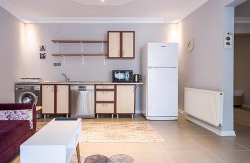 Yenikoy Mahallesi Apartment | Seaside Serenity in Sariyer, Istanbul
