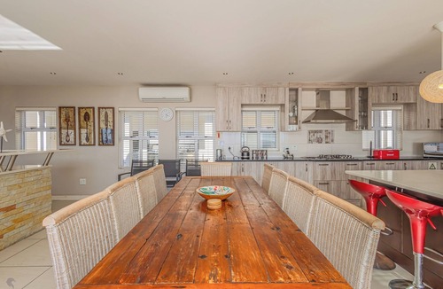 Calypso Beach House | Seasons of Serenity, Langebaan 8-sleeper