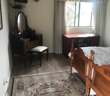 Beacon Bay Bed & Breakfast | Seaview Place Bed and Breakfast