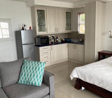 Mountainside Apartment | Seaview Sunset Boutique Apartments - Solar powered