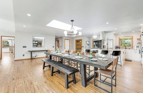 Freestone House | Sebastopol Estate: Pool | Spa | Firepit | EV Char.