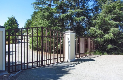 Sonoma House | Secluded Sonoma Country Retreat Views Pool-Spa-Vineyard-Olive Groves