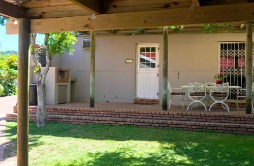 Sedgefield House | Sedgefield Kingfisher Cottage