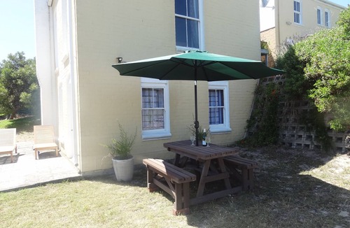 Vermont Apartment | Self Catering apartment on the greenbelt, overlooking the ocean