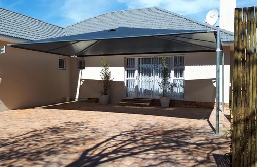 Milnerton Apartment | Self-Catering Holiday/work Accommodation