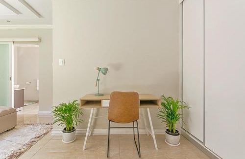 Greater Johannesburg Metropolitan Area House | Self Checkin-Luxury Tranquil Unit