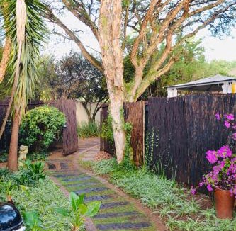 Douglasdale Apartment | Serendipity Cottage