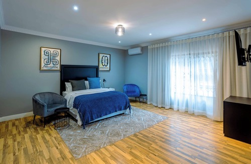 Northcliff Hotel | Serene HOTEL with outdoor pool & inclusive breakfast in tranquil Northcliff.