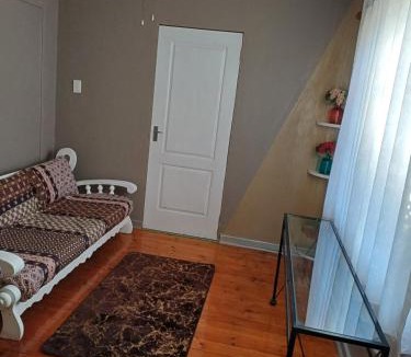 Germiston House | Serene on 5 Cologne