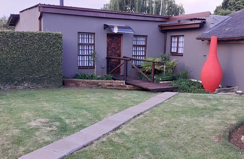 Benoni House | Serene self catering