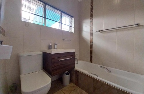 Garsfontein House | Serene Street Guesthouse