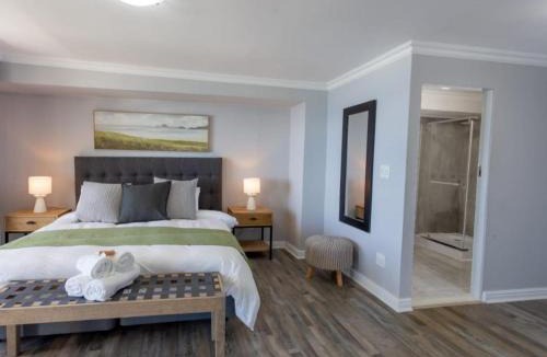 Herolds Bay Villa | Serenity Heights - Herold's Bay