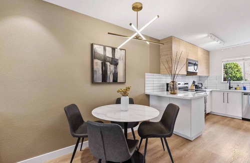 Redwood City House | Serenity Home on Oak Ave #42525
