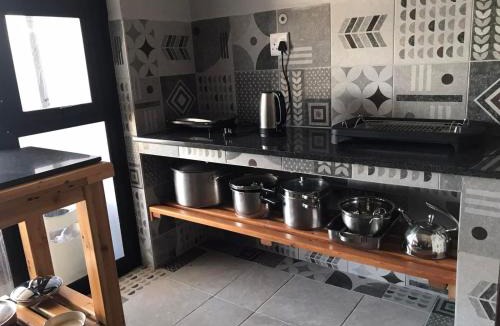 Quigney Beach House | Sesethu Lodge