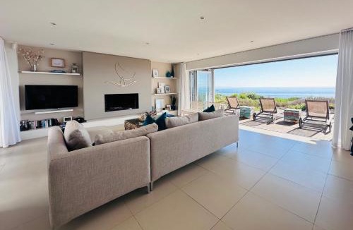 Shelley Point Villa | Shades of Blue