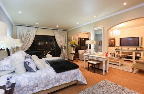 Duiwerivier House | Shangri-La Manor - Adults Only