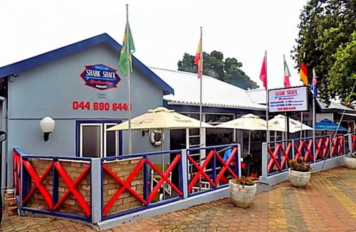 Mossel Bay Hotel | Shark shacks